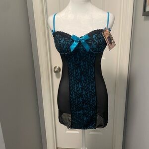 Dreamgirl Sexy Lingerie Elegant Black & Blue Lace Chemise (M)